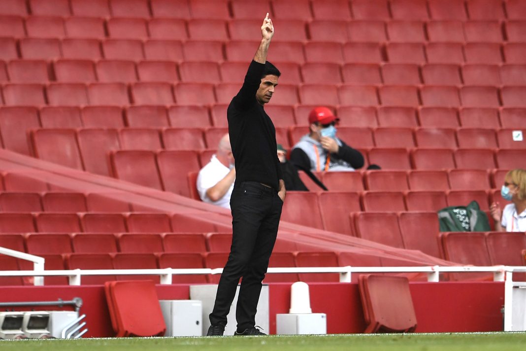 LONDON, ENGLAND - JULY 26: Mikel Arteta, Manager of Arsenal gives his team instructions during the Premier League match between Arsenal FC and Watford FC at Emirates Stadium on July 26, 2020 in London, England. Football Stadiums around Europe remain empty due to the Coronavirus Pandemic as Government social distancing laws prohibit fans inside venues resulting in all fixtures being played behind closed doors. (Photo by Neil Hall/Pool via Getty Images)