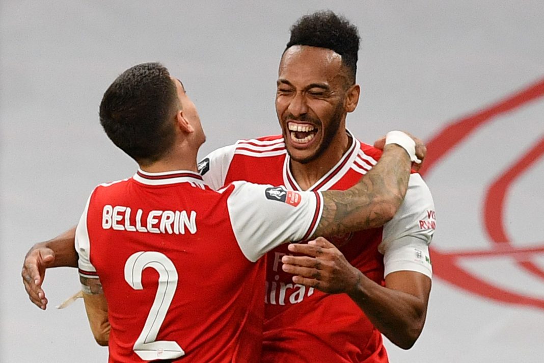 Arsenal's Gabonese striker Pierre-Emerick Aubameyang (R) celebrates scoring their second goal with Arsenal's Spanish defender Hector Bellerin (L) during the English FA Cup semi-final football match between Arsenal and Manchester City at Wembley Stadium in London, on July 18, 2020. (Photo by JUSTIN TALLIS / POOL / AFP)