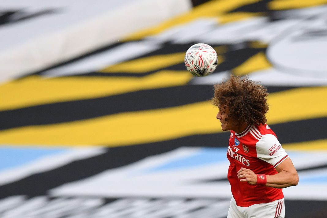 Arsenal's Brazilian defender David Luiz heads the ball during the English FA Cup semi-final football match between Arsenal and Manchester City at Wembley Stadium in London, on July 18, 2020. (Photo by JUSTIN TALLIS / POOL / AFP)