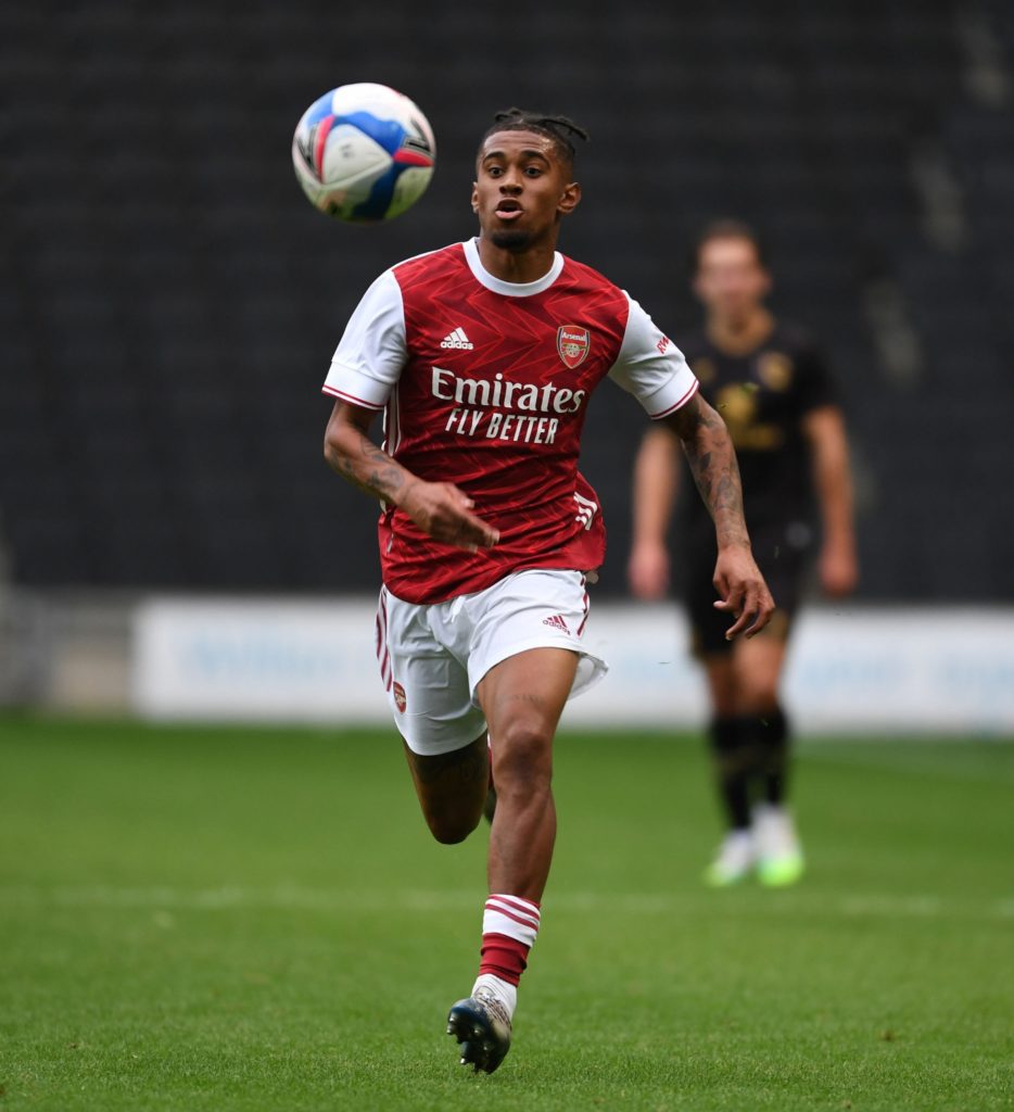 Reiss Nelson in a friendly against MK Dons (Photo via Faisal HQ on Twitter)