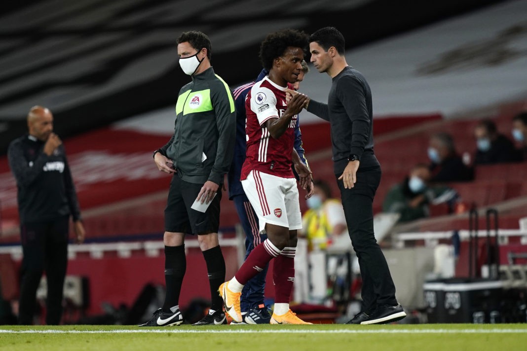 LONDON, ENGLAND - SEPTEMBER 19: Mikel Arteta, Manager of Arsenal greets Willian of Arsenal as he is substituted off during the Premier League match between Arsenal and West Ham United at Emirates Stadium on September 19, 2020 in London, England. (Photo by Will Oliver - Pool/Getty Images)