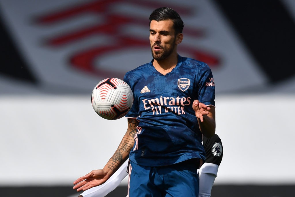 Arsenal's Spanish midfielder Dani Ceballos controls the ball during the English Premier League football match between Fulham and Arsenal at Craven Cottage in London on September 12, 2020. (Photo by BEN STANSALL/POOL/AFP via Getty Images)
