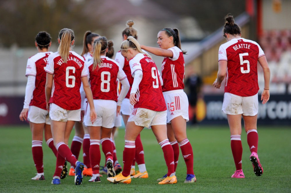 BOREHAMWOOD, ENGLAND - DECEMBER 20: Beth Mead of Arsenal celebrates with Katie McCabe and  teammates after scoring their team's fourth goal  during the Barclays FA Women's Super League match between Arsenal Women and Everton Women at Meadow Park on December 20, 2020 in Borehamwood, England. The match will be played without fans, behind closed doors as a Covid-19 precaution. (Photo by Alex Burstow/Getty Images)
