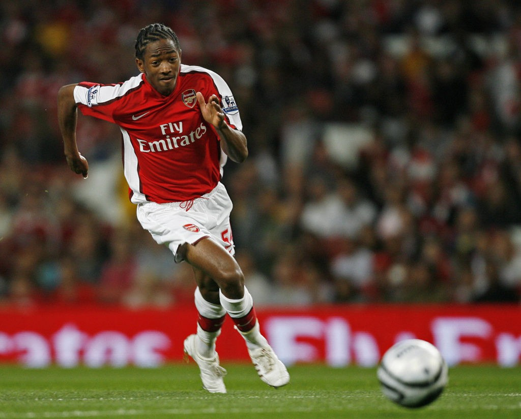 Arsenal's English midfielder Sanchez Watt in action during their Carling Cup 3rd round match against West Bromwich Albion at The Emirates Stadium, London, on September 22, 2009. (Photo by GLYN KIRK / AFP via Getty Images)