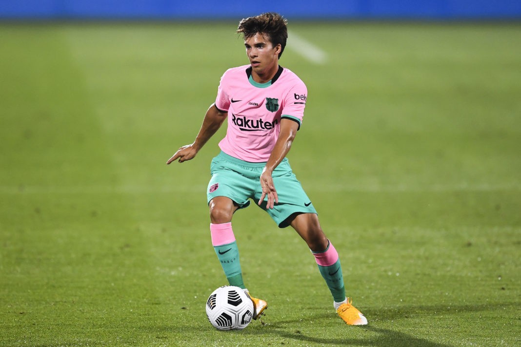 BARCELONA, SPAIN: Riqui Puig of FC Barcelona runs with the ball during the during the pre-season friendly match between FC Barcelona and Girona at Estadi Johan Cruyff on September 16, 2020. (Photo by David Ramos/Getty Images)