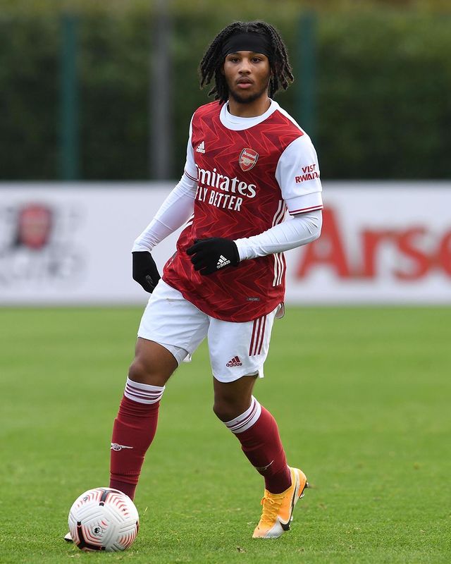 Mauro Bandeira with the Arsenal u18s (Photo via Bandeira on Instagram)