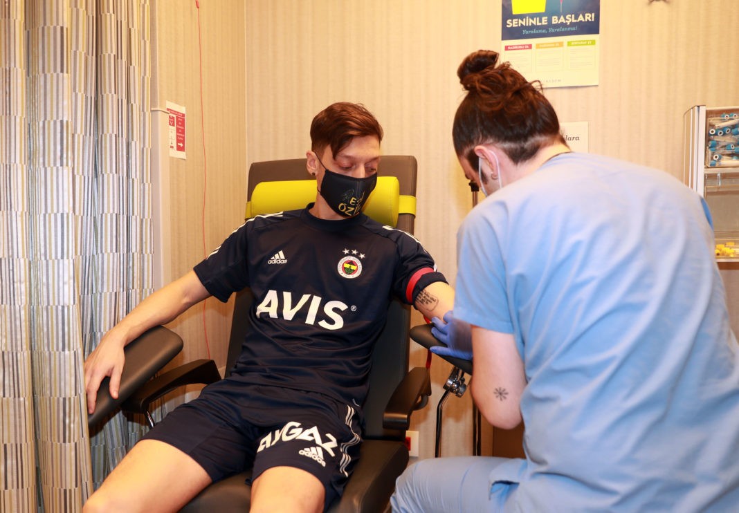 Mesut Ozil medical via Fenerbahce