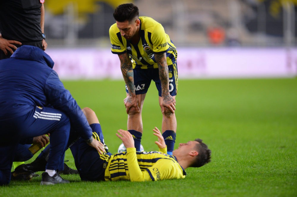 Turkish Super League football match between Fenerbahce and Antalyaspor at Ulker Stadium in Istanbul, Turkey on March 04 , 2021. Pictured: Mesut Ozil injured. (Photo via Imago)