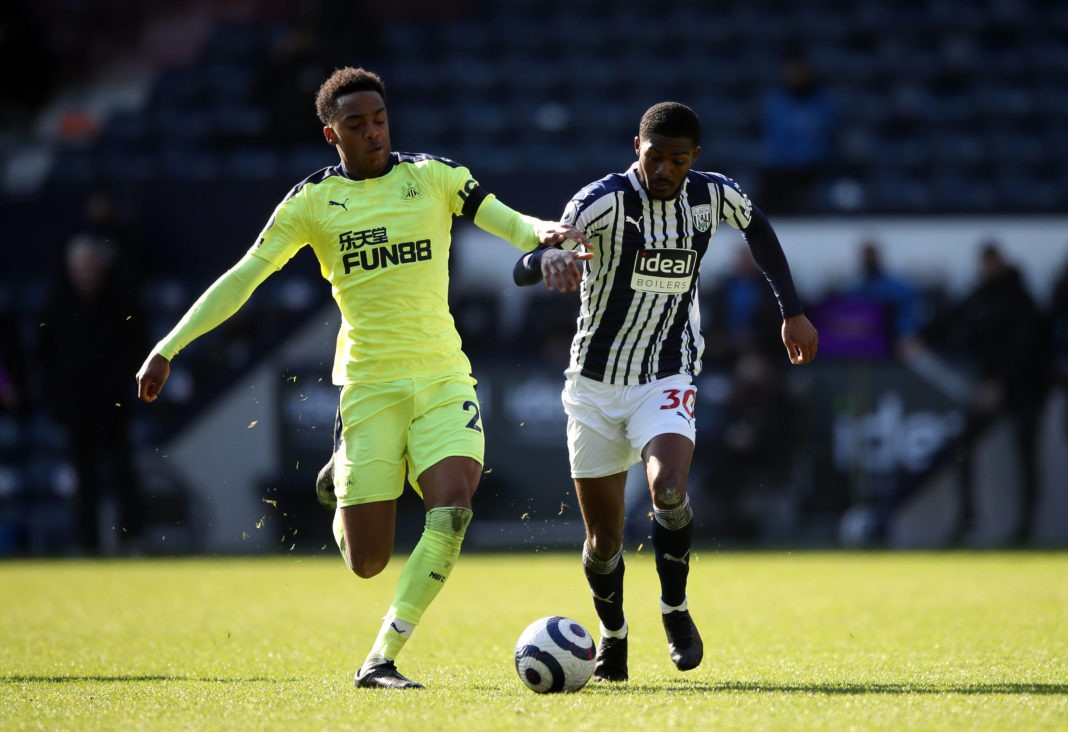 West Bromwich Albion v Newcastle United - Premier League - The Hawthorns Newcastle United's Joe Willock left and West Bromwich Albion's Ainsley Maitland-Niles battle for the ball during the Premier League match at The Hawthorns, West Bromwich. Picture date: Sunday March 7, 2021. Copyright: Nick Potts