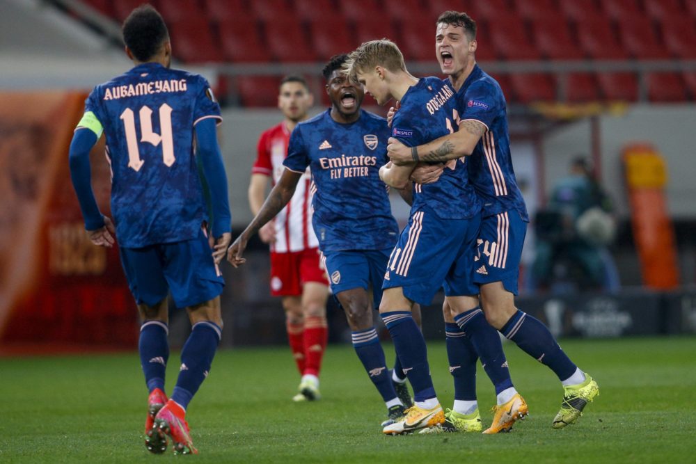 Olympiacos F.C. v Arsenal UEFA Europa League Martin odegaard of Arsenal celebrates with team mates after scoring their side s first goal during the UEFA Europa League match at Karaiskakis Stadium, Piraeus Copyright: Focus Imagesx
