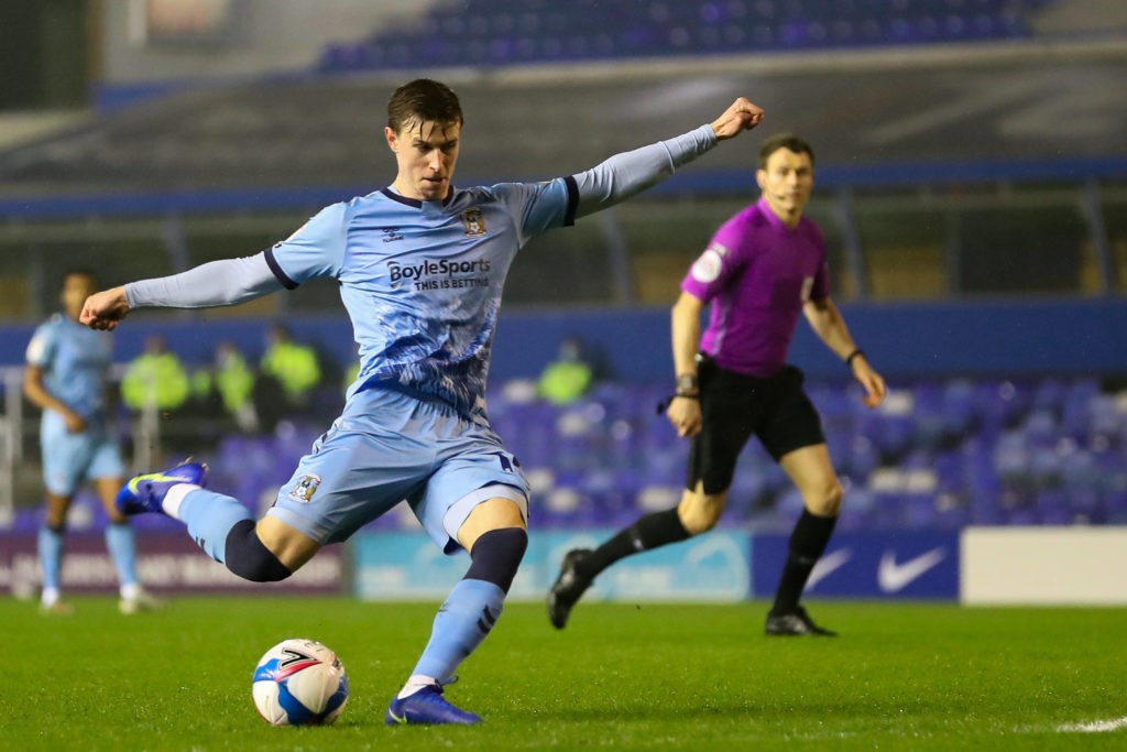 Ben Sheaf of Coventry City on loan from Arsenal shoots at goal Coventry City v Sheffield Wednesday, UK - 27 Jan 2021. Copyright: Nick Browning / JMP / Shutterstock