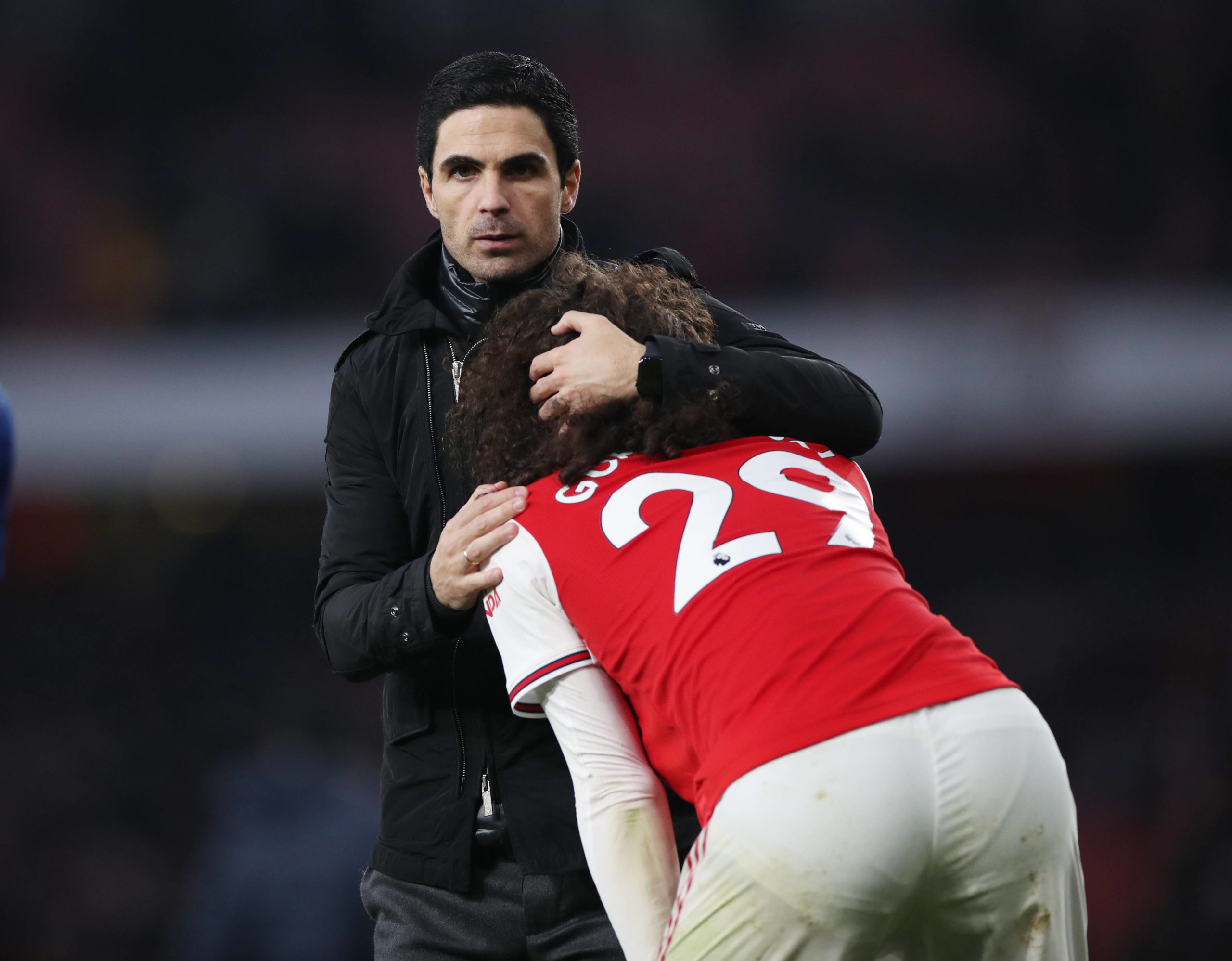What happened between Mikel Arteta and Matteo Guendouzi? Sport Bilder des Tages Mikel Arteta manager of Arsenal comfort Matteo Guendouzi of Arsenal following the loss during the Premier League match at the Emirates Stadium, London. Picture date: 29th December 2019. Credit: David Klein/Sportimage 