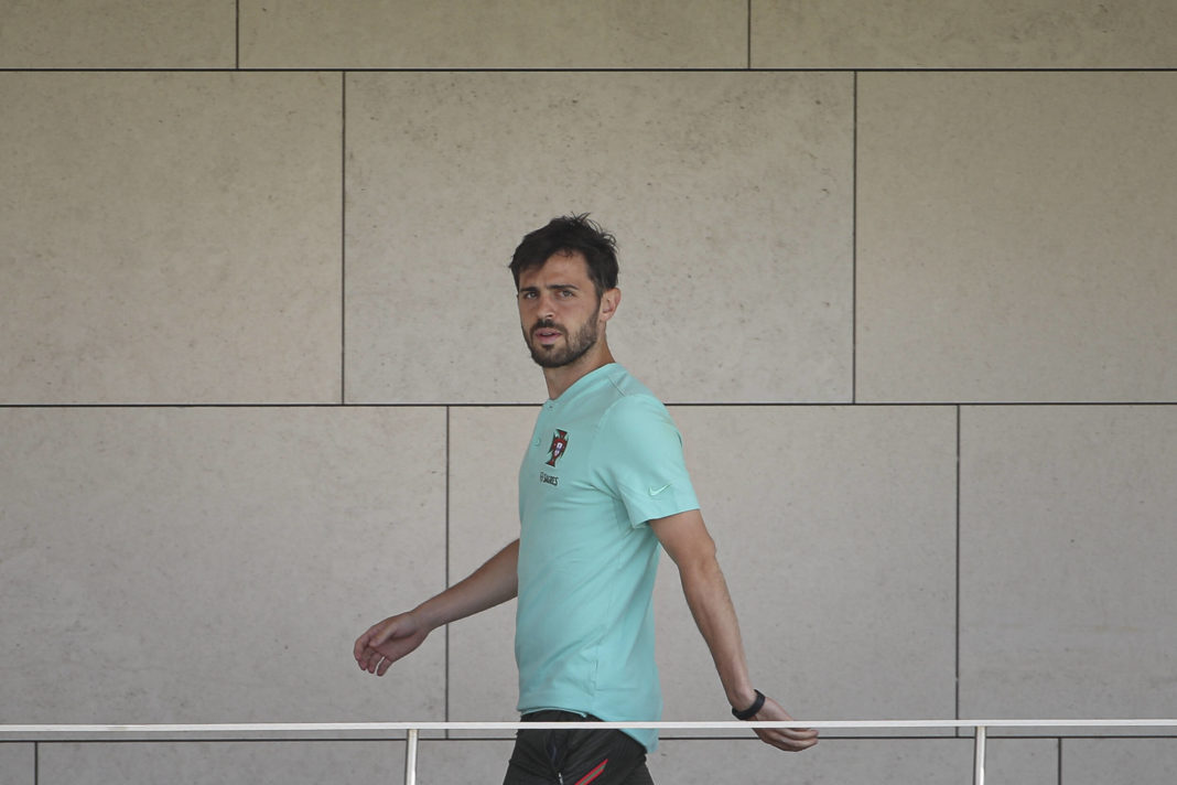 EURO 2021, Nationalteam Portugal Training Training of the AA selection of Portugal Oeiras, 06/10/2021 - Training for the Portuguese AA soccer team that took place this afternoon at Cidade do Futebol in Jamor, to prepare for EURO 2020. Bernardo Silva Credit: Filipe Amorim