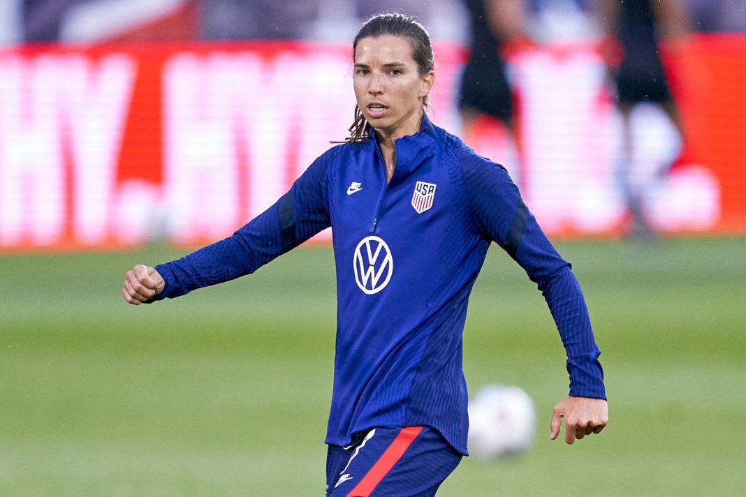 EAST HARTFORD, CT - JULY 01: United States midfielder Tobin Heath 7 looks on during warmups prior to action during a friendly match between USA and Mexico on July 01, 2021, at Pratt & Whitney Stadium at Rentschler Field, in East Hartford, CT. Photo by Robin Alam/Icon Sportswire SOCCER: JUL 01 Women s - USA v Mexico Icon164210701051