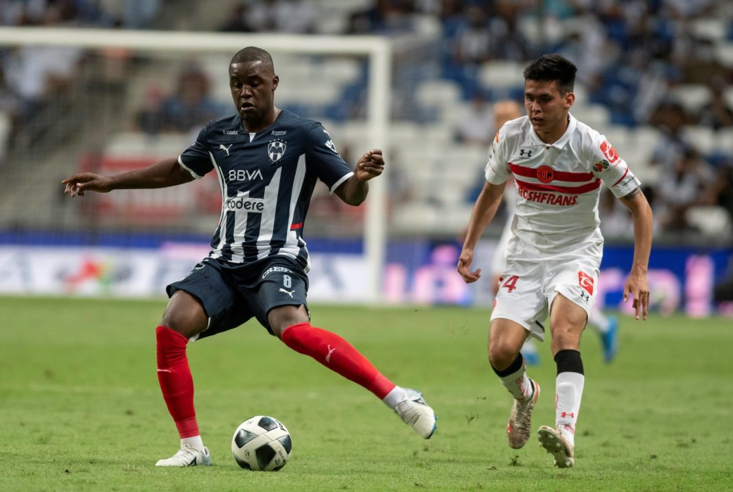 Joel Campbell i from Rayados de Monterrey disputes the ball with Jorge Rodriguez from Diablos Rojos de Toluca, during a match on journey 11 of the 2021 Opening Tournament of the MX League played at the BBVA stadium, in Monterrey, Mexico, 22 September 2021. EFE / Miguel Sierra Monterrey vs Toluca