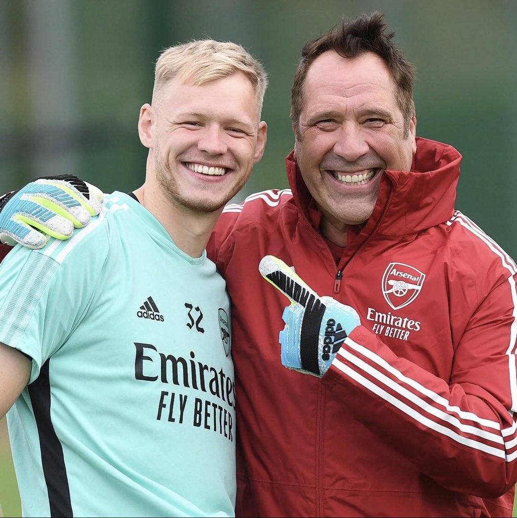 Aaron Ramsdale and David Seaman at London Colney (Photo via Ramsdale on Instagram)