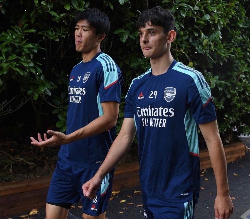 Charlie Patino joining the first team in training (Photo via Arsenal on Instagram)