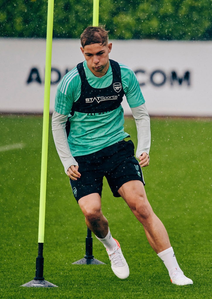 Emile Smith Rowe in a STATSports vest in training