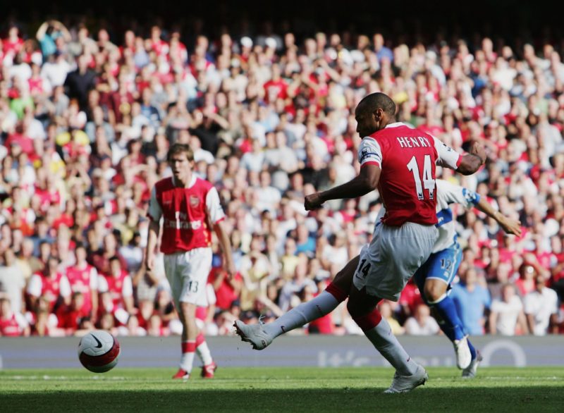 LONDON - SEPTEMBER 09: Thierry Henry of Arsenal scores his teams equalising goal from the penalty spot during the Barclays Premiership match between Arsenal and Middlesbrough at The Emirates Stadium on September 9, 2006 in London, England. (Photo by Ryan Pierse/Getty Images)