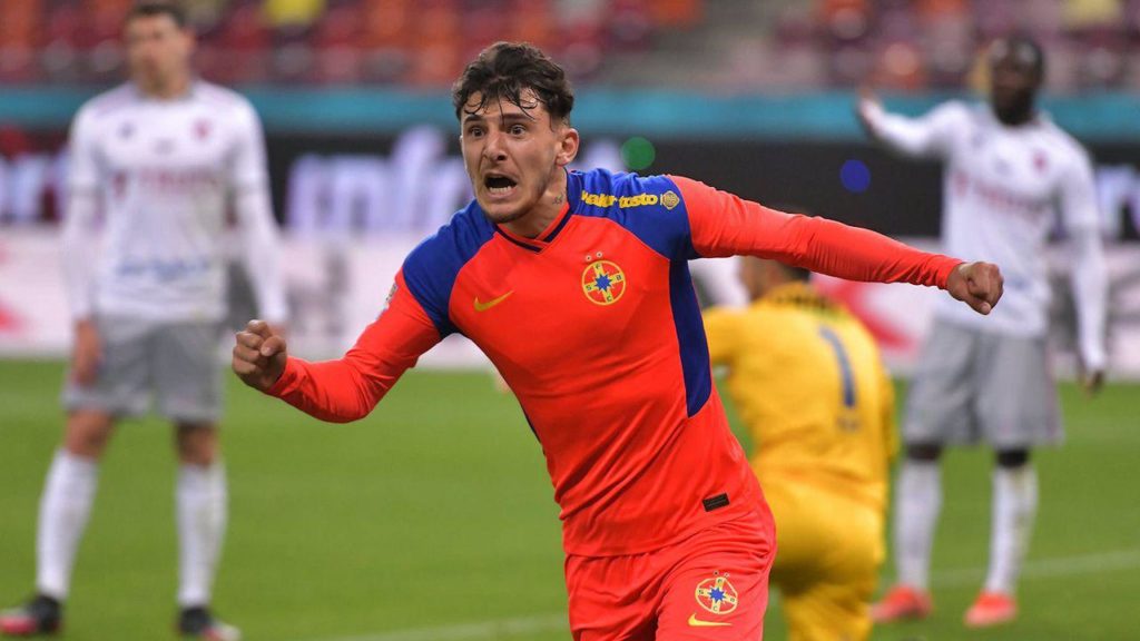 Ianis Stoica with FCSB (Photo via Playsport.ro)