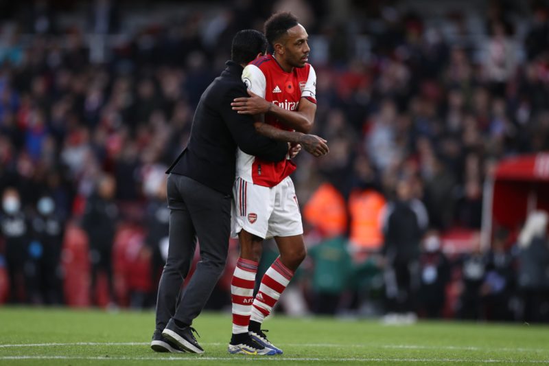 LONDON, ENGLAND - NOVEMBER 07: Mikel Arteta, Manager of Arsenal embraces Pierre-Emerick Aubameyang of Arsenal after the Premier League match between Arsenal and Watford at Emirates Stadium on November 07, 2021 in London, England. (Photo by Ryan Pierse/Getty Images)