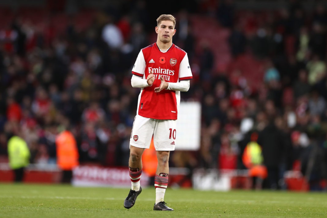 LONDON, ENGLAND - NOVEMBER 07: Emile Smith Rowe of Arsenal applauds the fans after the Premier League match between Arsenal and Watford at Emirates Stadium on November 07, 2021 in London, England. (Photo by Ryan Pierse/Getty Images)