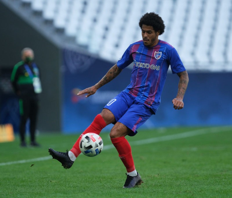 AL RAYYAN, QATAR - DECEMBER 06: Weverson Leandro Oliveira Moura of FC Tokyo on the ball during the AFC Champions League Round of 16 match between Beijing FC and FC Tokyo at the Education City Stadium on December 06, 2020 in Al Rayyan, Qatar. (Photo by Simon Holmes/Getty Images)