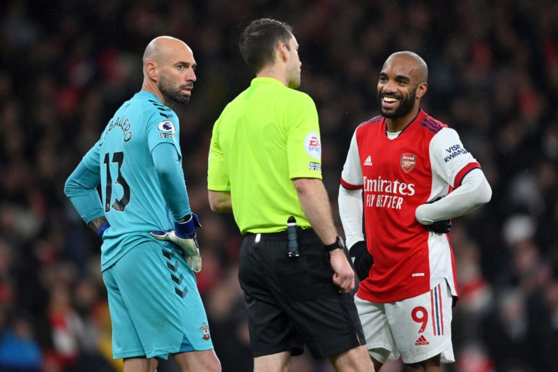 LONDON, ENGLAND - DECEMBER 11: Alexandre Lacazette of Arsenal speaks with the referee as Willy Caballero of Southampton looks on during the Premier League match between Arsenal and Southampton at Emirates Stadium on December 11, 2021 in London, England. (Photo by Justin Setterfield/Getty Images)