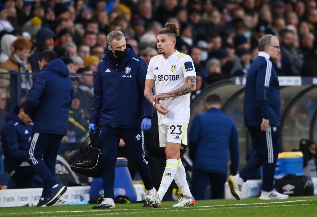 LEEDS, ENGLAND: Kalvin Phillips of Leeds United leaves the field injured during the Premier League match between Leeds United and Brentford at Elland Road on December 05, 2021. (Photo by Stu Forster / Getty Images)
