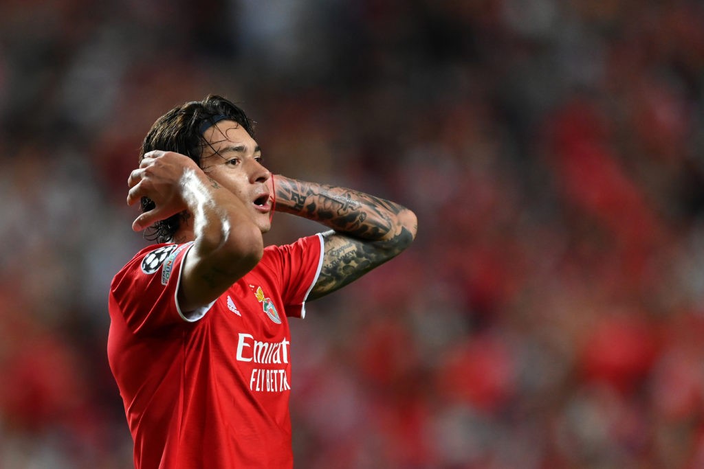 LISBON, PORTUGAL - OCTOBER 20: Darwin Nunez of Benfica reacts after a missed opportunity during the UEFA Champions League group E match between SL Benfica and Bayern Muenchen at Estadio da Luz on October 20, 2021 in Lisbon, Portugal. (Photo by Stuart Franklin/Getty Images)