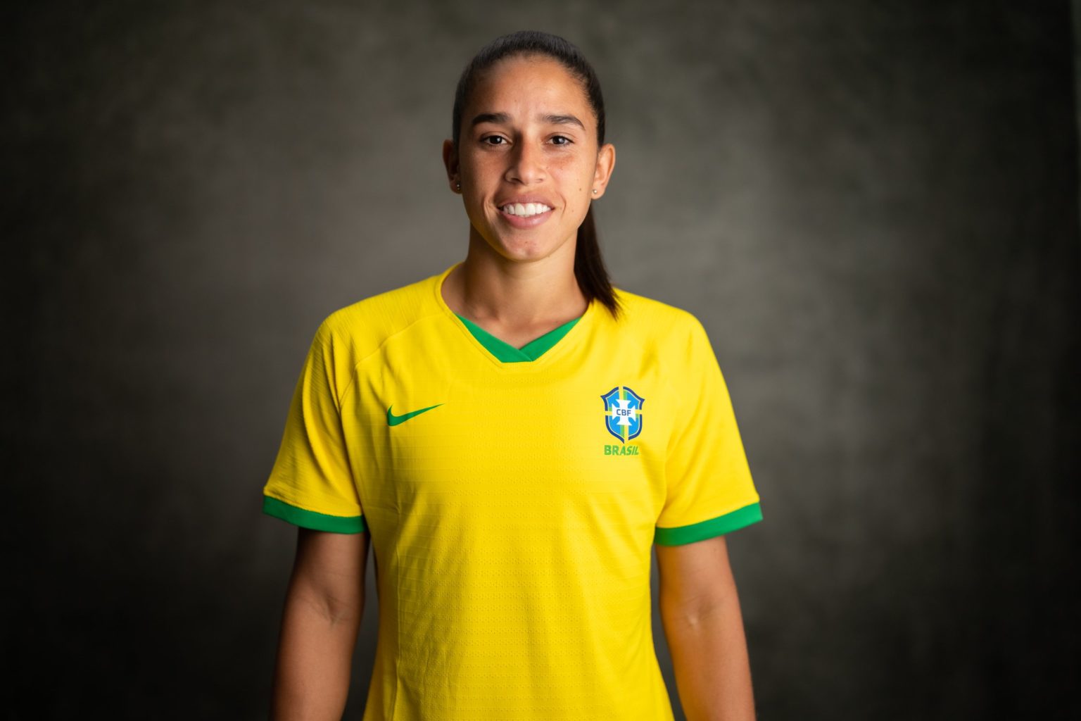 Arsenal Sign Rafaelle Souza