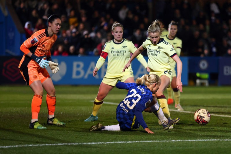 KINGSTON UPON THAMES, ENGLAND - FEBRUARY 11: Pernille Harder of Chelsea in action with Leah Williamson and Kim Little of Arsenal during the Barclays FA Women's Super League match between Chelsea Women and Arsenal Women at Kingsmeadow on February 11, 2022 in Kingston upon Thames, United Kingdom. (Photo by Marc Atkins/Getty Images)