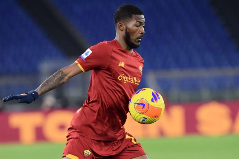 Roma's English midfielder Ainsley Maitland-Niles chest controls the ball during the Italian Serie A football match between AS Roma and Cagliari on January 16, 2022 at the Olympic stadium in Rome. (Photo by Filippo MONTEFORTE / AFP) (Photo by FILIPPO MONTEFORTE/AFP via Getty Images)