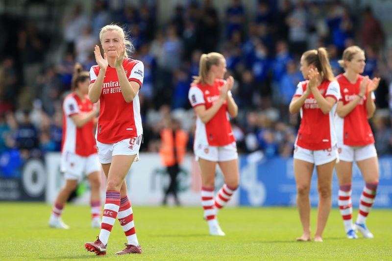 BOREHAMWOOD, ENGLAND - APRIL 17: Leah Williamson of Arsenal applauds fans after their sides defeat during the Vitality Women's FA Cup Semi Final match between Arsenal Women and Chelsea Women at Meadow Park on April 17, 2022 in Borehamwood, England. (Photo by Stephen Pond/Getty Images)