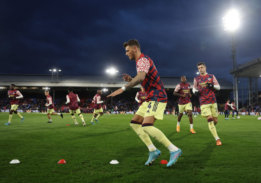 LONDON, ENGLAND: Ben White of Arsenal warms up during the Premier League match between Crystal Palace and Arsenal at Selhurst Park on April 04, 2022. (Photo by Julian Finney/Getty Images)