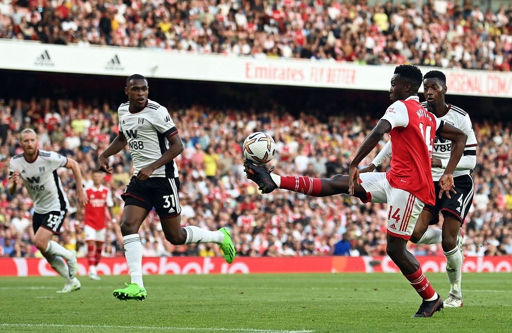 Arsenal's English striker Eddie Nketiah (2R) controls the ball during the English Premier League football match between Arsenal and Fulham at the Emirates Stadium in London on August 27, 2022. (Photo by GLYN KIRK/AFP via Getty Images)