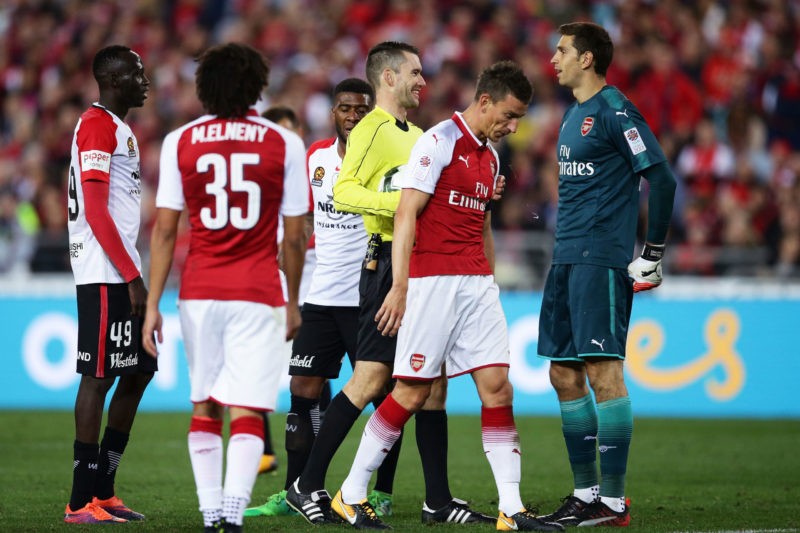 SYDNEY, AUSTRALIA - JULY 15:  Referee Jarred Gillett gives the Wanderers a free kick close to goal after Arsenal goalkeeper Emiliano Martinez picked up the ball after being passed to by a team mate Emiliano Martinez during the match between the Western Sydney Wanderers and Arsenal FC at ANZ Stadium on July 15, 2017 in Sydney, Australia.  (Photo by Matt King/Getty Images)