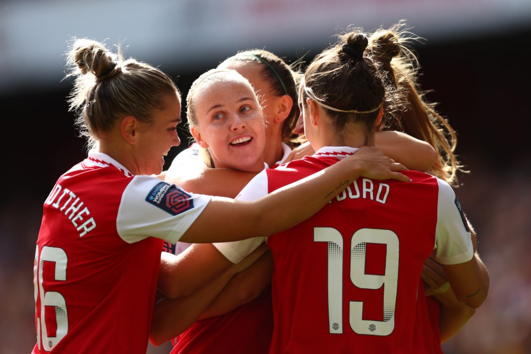 LONDON, ENGLAND - SEPTEMBER 24: Beth Mead of Arsenal celebrates with teammates after scoring their team's first goal during the FA Women's Super League match between Arsenal and Tottenham Hotspur at Emirates Stadium on September 24, 2022 in London, England. (Photo by Clive Rose/Getty Images)