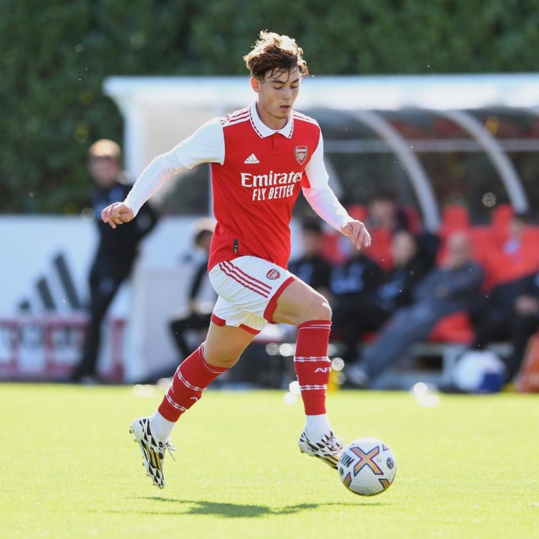 Matheus Roberts playing for the Arsenal u18s (Photo via Roberts on Instagram)