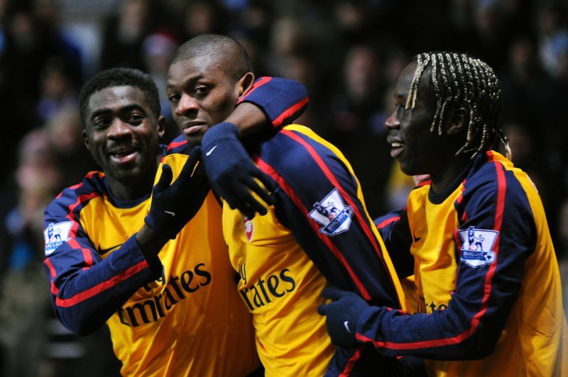 BIRMINGHAM, UNITED KINGDOM - DECEMBER 26: (L-R) Kolo Toure, Vassiriki Diaby and Bakari Sagna of Arsenal celebrate Arsenal's second goal scored by Diaby during the Barclays Premier League match between Aston Villa and Arsenal at Villa Park on December 26, 2008 in Birmingham, England. (Photo by Clive Mason/Getty Images)