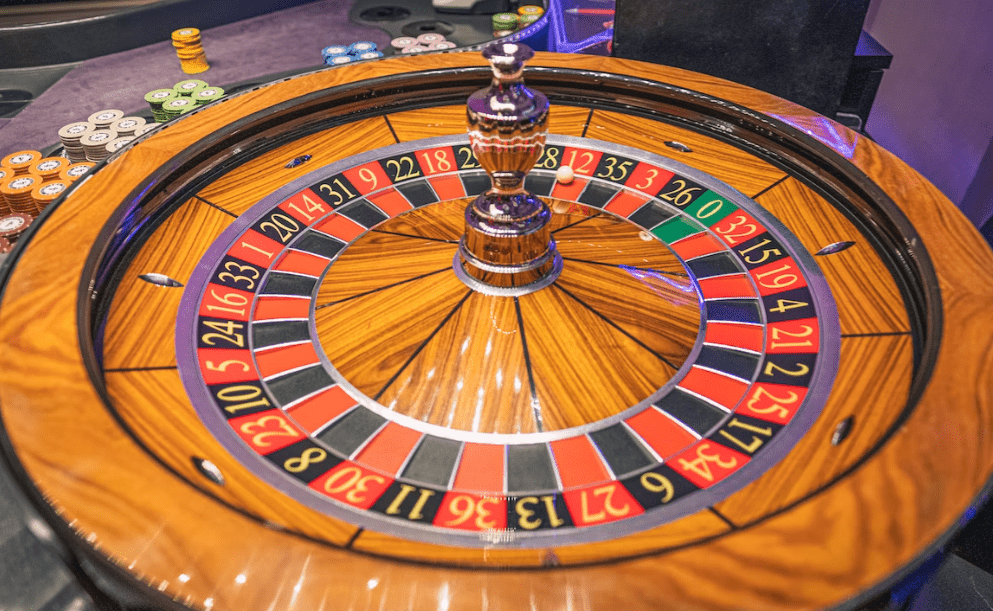 roulette wheel gambling casino