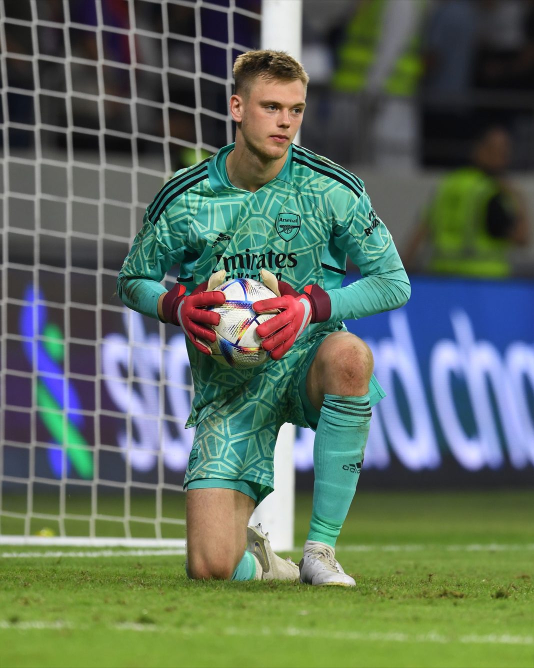 Karl Hein holds the ball after a save for Arsenal (Photo via Arsenal on Twitter)