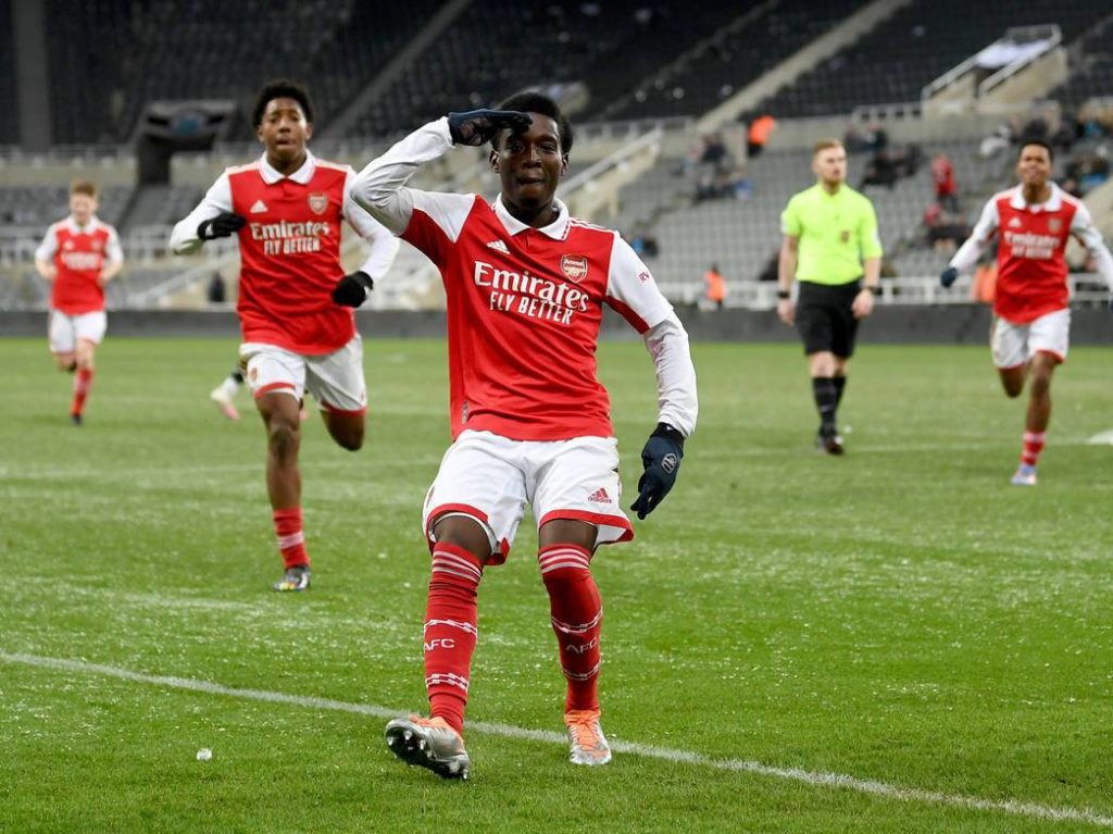 Amario Cozier-Duberry celebrates a goal for the Arsenal u18s (Photo via Arsenal.com)