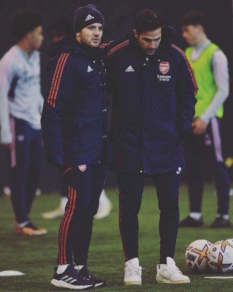 Jack Wilshere and Cesc Fabregas coaching with the Arsenal academy (Photo via Wilshere on Instagram)