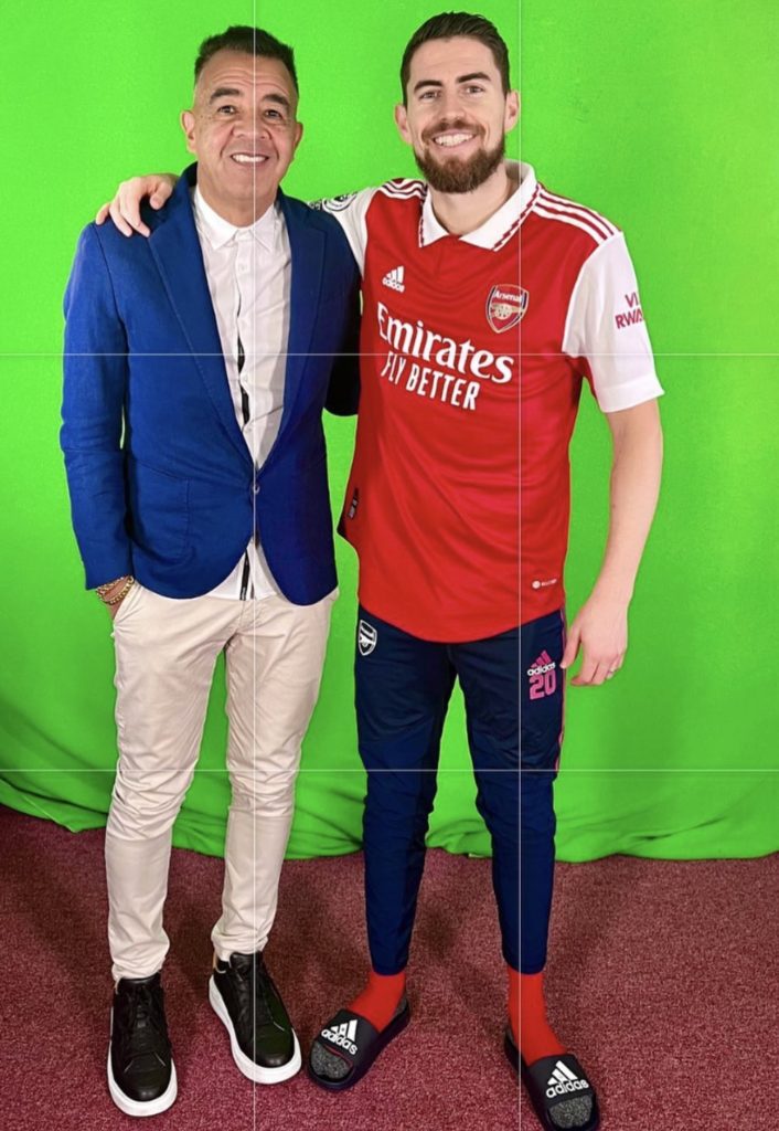 Jorginho wearing an Arsenal shirt standing with his agent in a leaked picture (Photo via Fabrizio Romano)