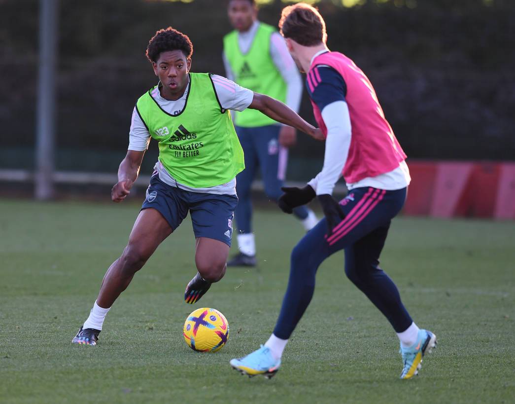 Myles Lewis-Skelly takes part in first-team training with Arsenal (Photo via Arsenal.com)