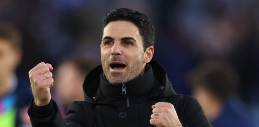 LEICESTER, ENGLAND - FEBRUARY 25: Mikel Arteta, Head Coach of Arsenal celebrates the win during the Premier League match between Leicester City and Arsenal FC at The King Power Stadium on February 25, 2023 in Leicester, United Kingdom. (Photo by Marc Atkins/Getty Images)
