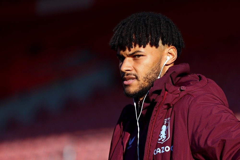 SOUTHAMPTON, ENGLAND: Tyrone Mings of Aston Villa inspects the pitch prior to the Premier League match between Southampton FC and Aston Villa at Friends Provident St. Mary's Stadium on January 21, 2023. (Photo by Bryn Lennon/Getty Images)