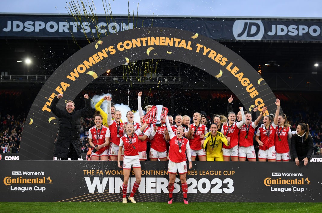 LONDON, ENGLAND - MARCH 05: Kim Little and Leah Williamson of Arsenal lift the FA Women's Continental Tyres League Cup trophy following the FA Women's Continental Tyres League Cup Final match between Chelsea and Arsenal at Selhurst Park on March 05, 2023 in London, England. (Photo by Alex Davidson/Getty Images)
