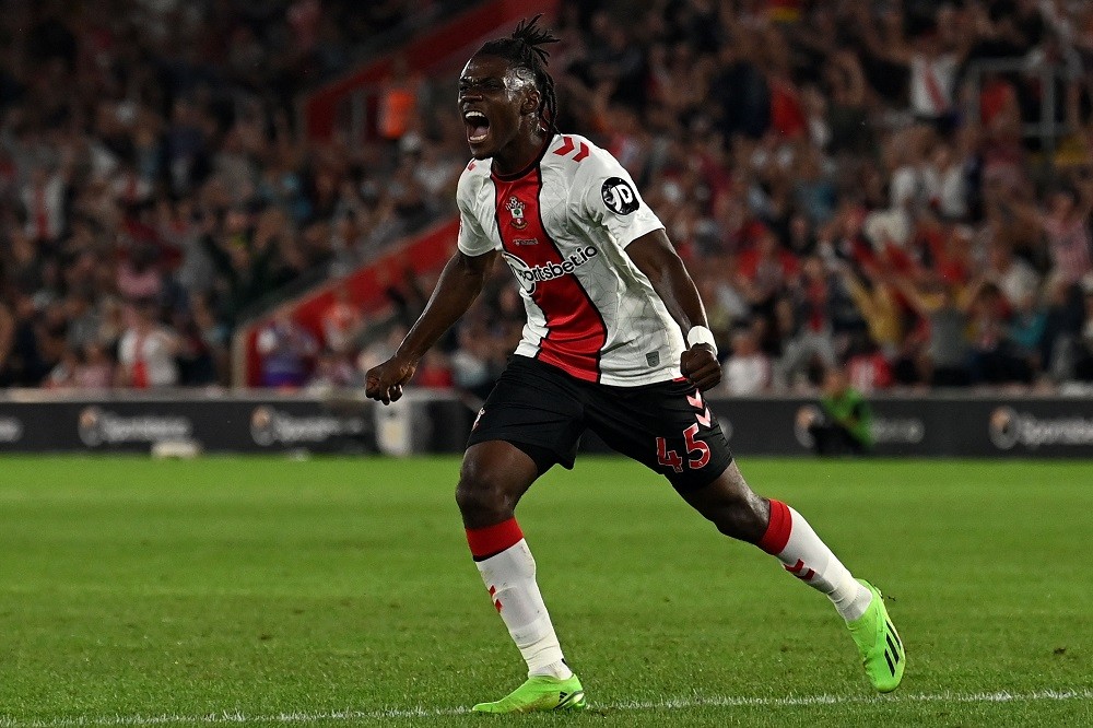 Southampton's Belgian midfielder Romeo Lavia scores the equalising goal during the English Premier League football match between Southampton and Chelsea at St Mary's Stadium in Southampton, southern England on August 30, 2022. (Photo by GLYN KIRK/AFP via Getty Images)